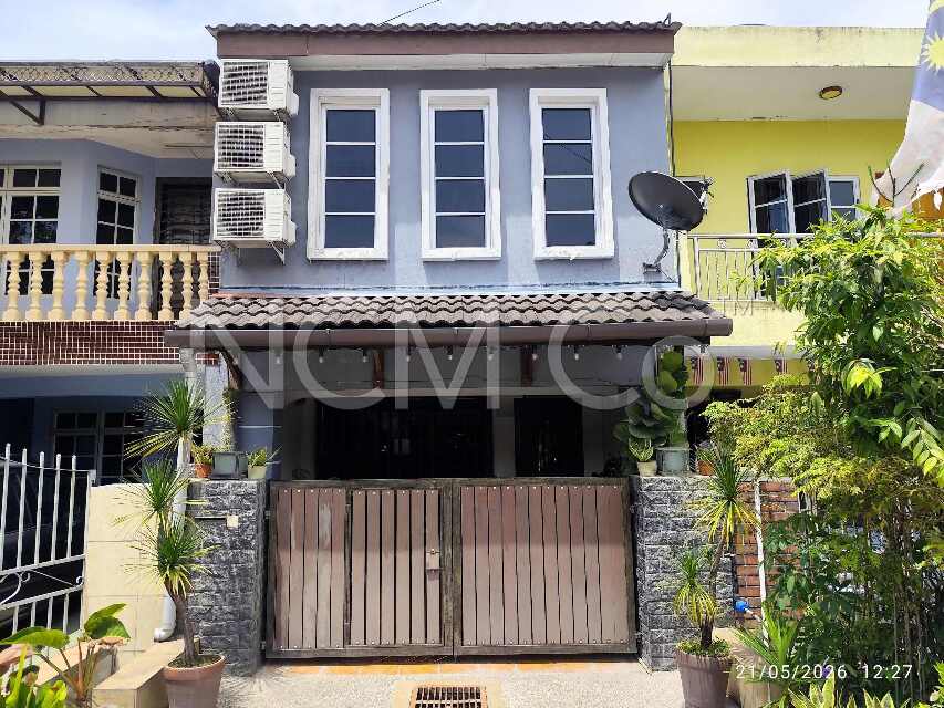 2 Storey Terrace House, Intermediate, Renovated