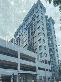 Apartment, End Lot
