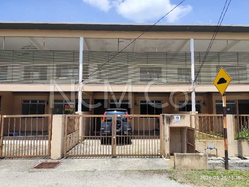 1.5 Storey Terrace House, Intermediate