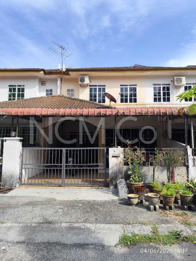 2 Storey Terrace House, Intermediate