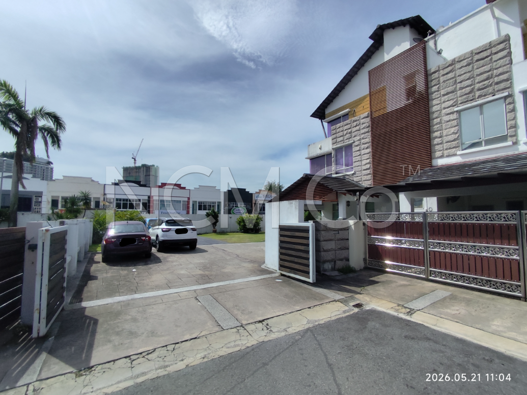 3 Storey Semi Detached House