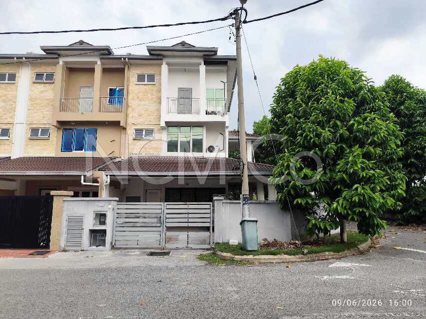 3 Storey Terrace House, Corner Lot