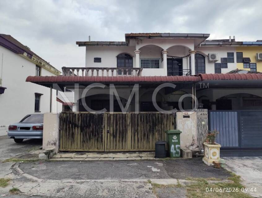 2 Storey Terrace House, End Lot, Renovated