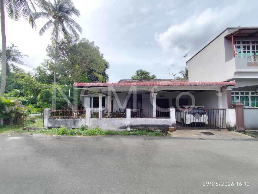 1 Storey Semi Detached House