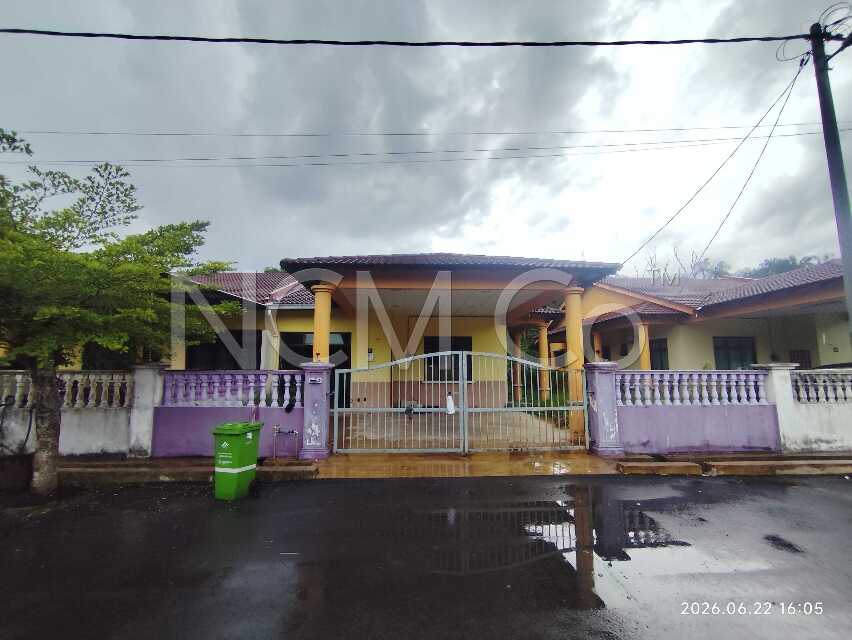 1 Storey Semi Detached House