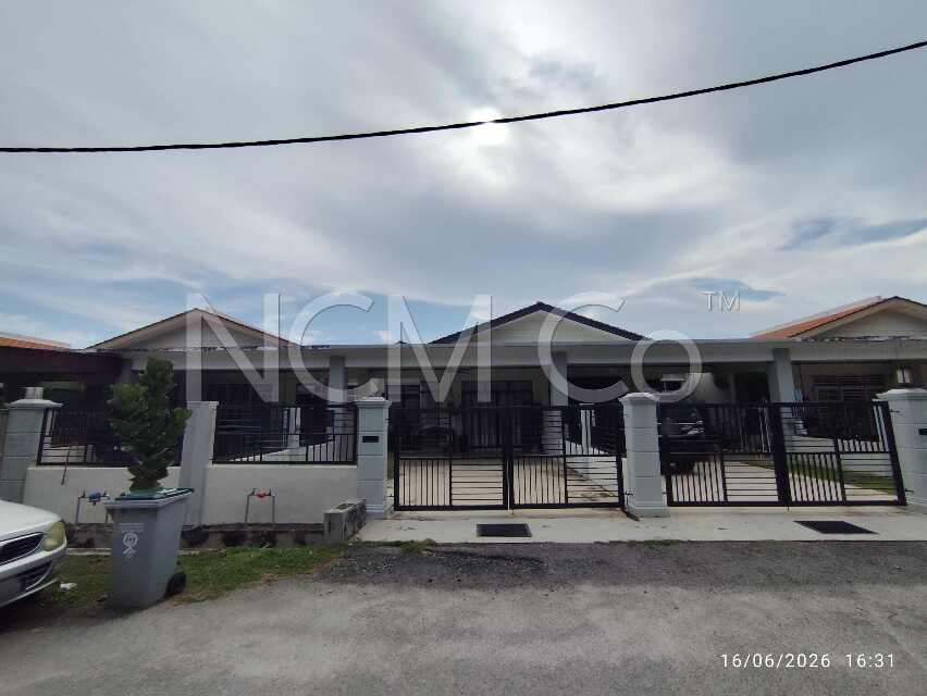 1 Storey Terrace House, Intermediate