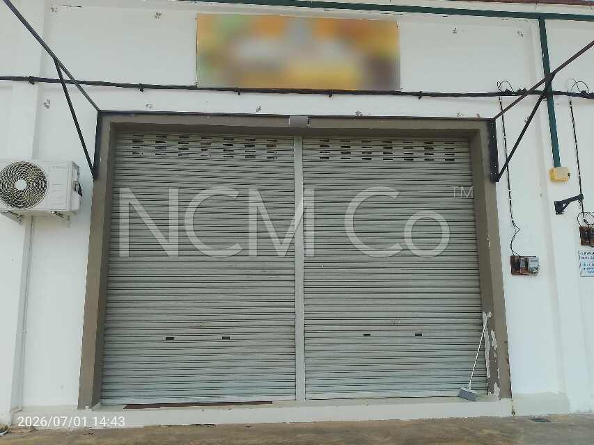 1 Storey Shop, Intermediate