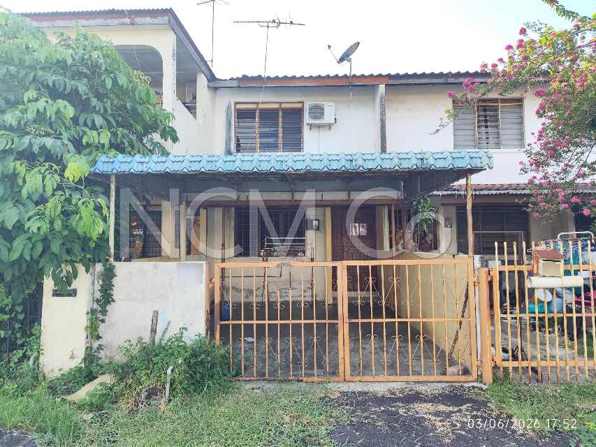 2 Storey Terrace House, Intermediate