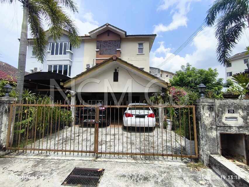 2.5 Storey Semi Detached House