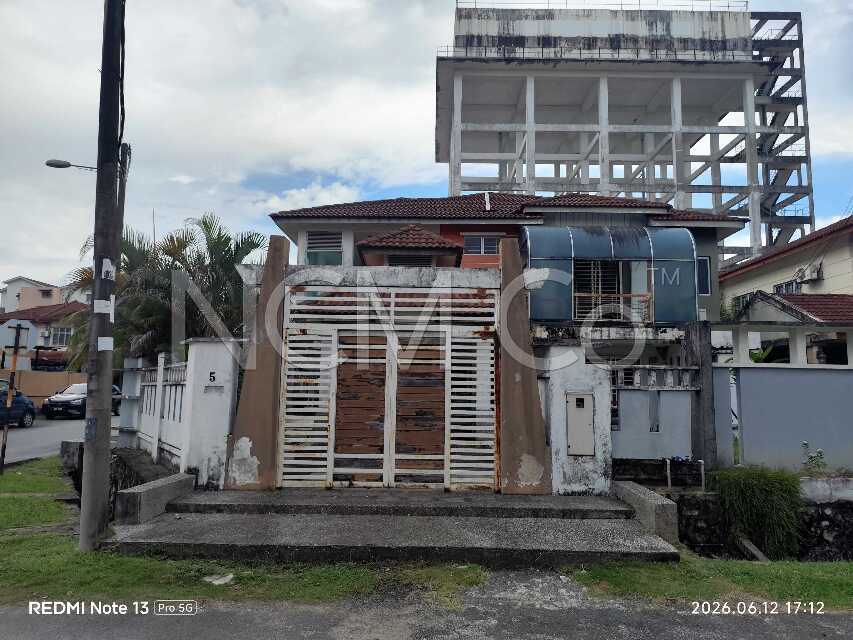 2 Storey Detached House, Corner Lot