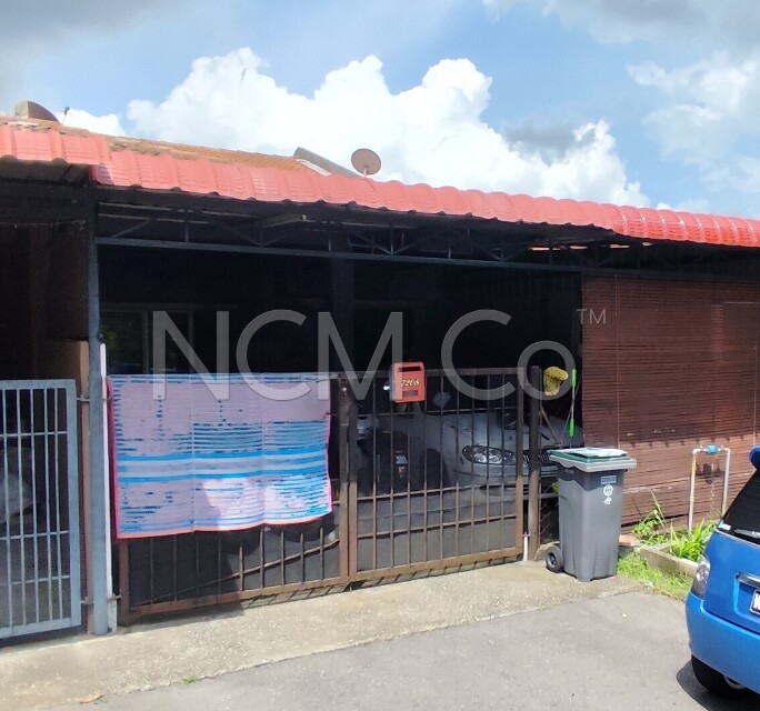 1 Storey Terrace House, Intermediate