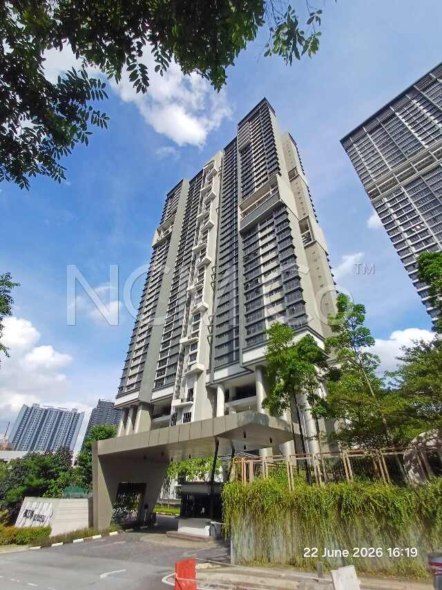 Condominium, Corner Lot