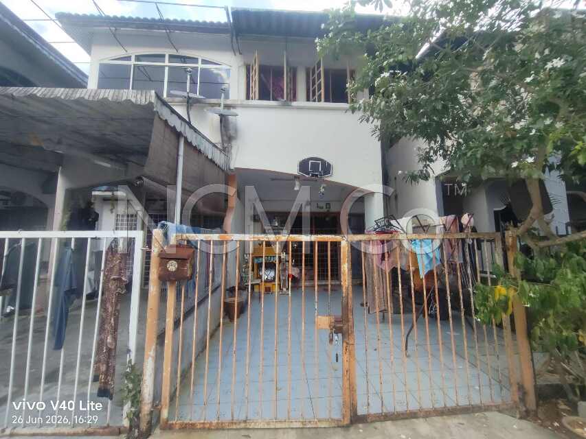 2 Storey Terrace House, Intermediate, Renovated