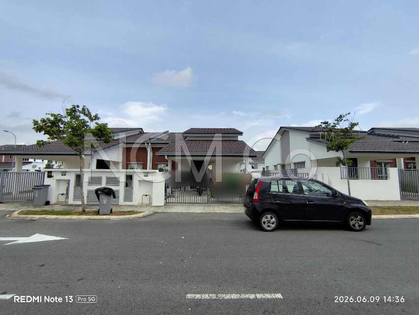 1 Storey Semi Detached House