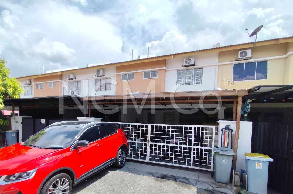 2 Storey Terrace House, Intermediate, Renovated
