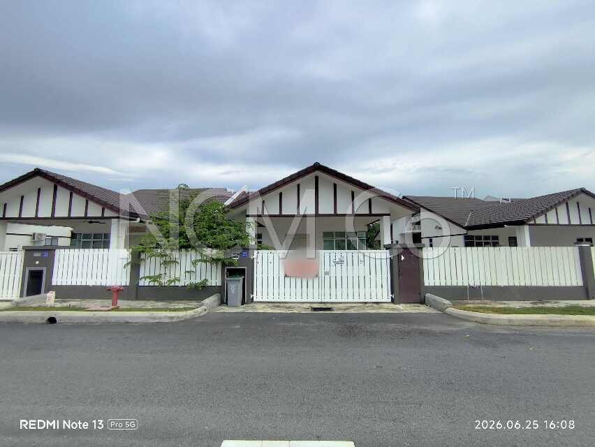 1 Storey Semi Detached House