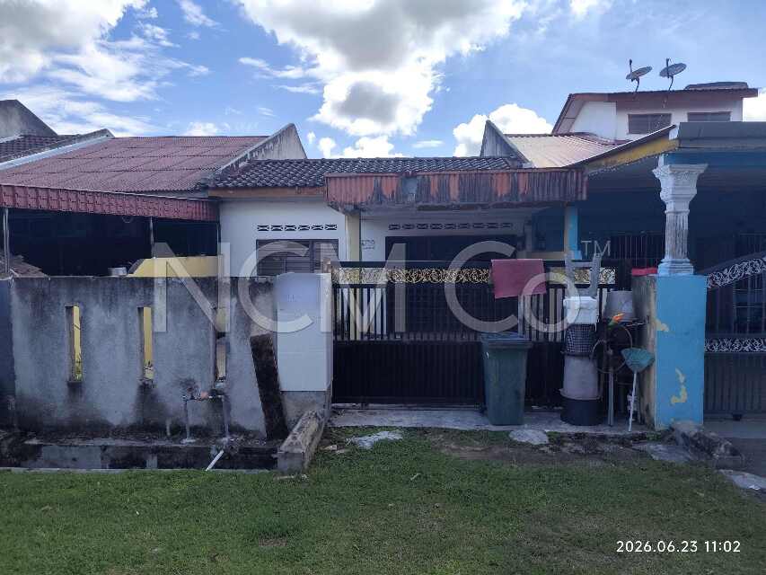 1 Storey Terrace House, Intermediate