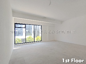 Freehold 3 Storey Commercial Shop Lot with Lift @ Business Street