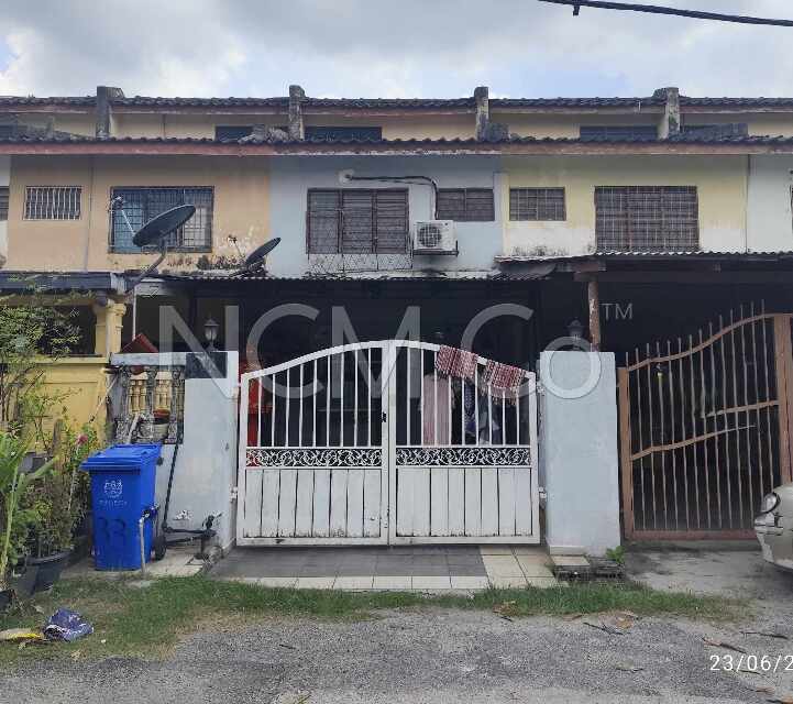2 Storey Terrace House, Intermediate