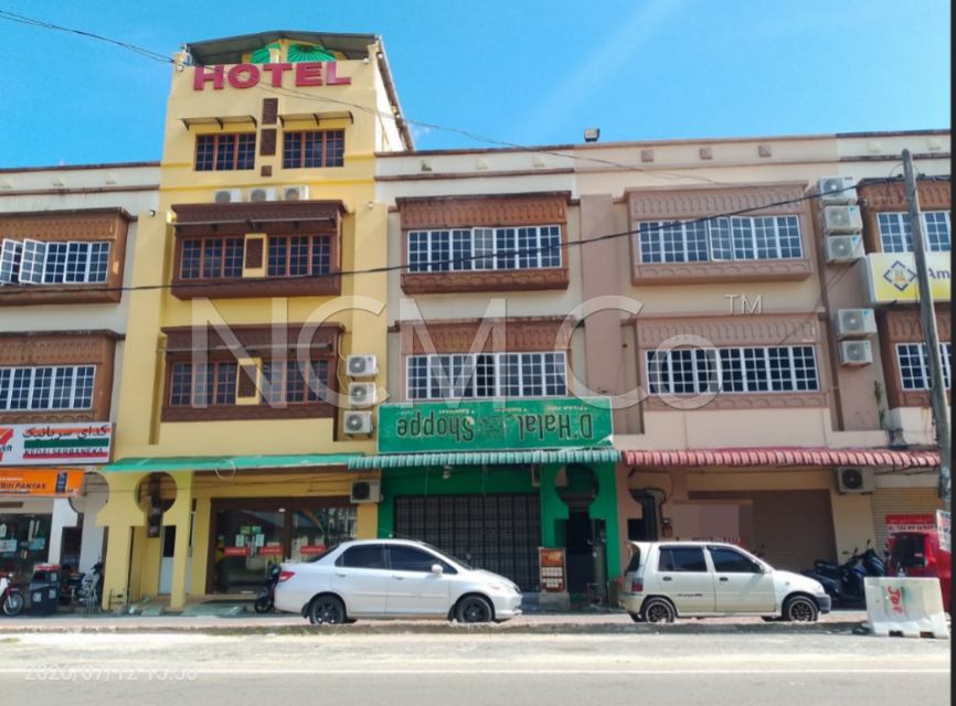 3 Storey Shop Office, Intermediate