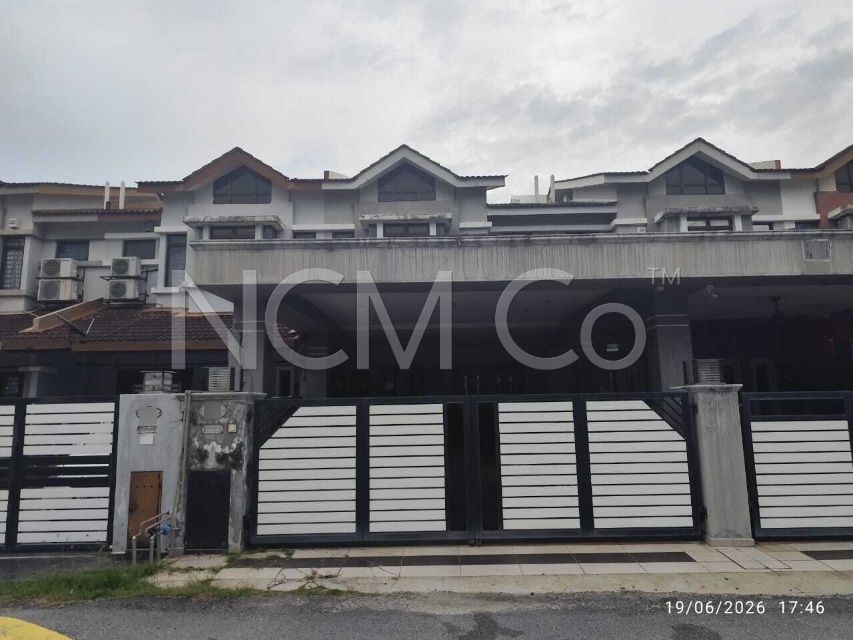 2 Storey Terrace House, Intermediate, Renovated