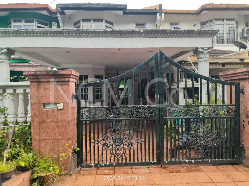2 Storey Terrace House, Intermediate, Renovated