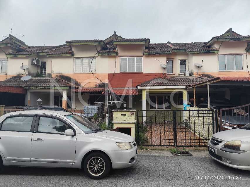 2 Storey Terrace House, Intermediate