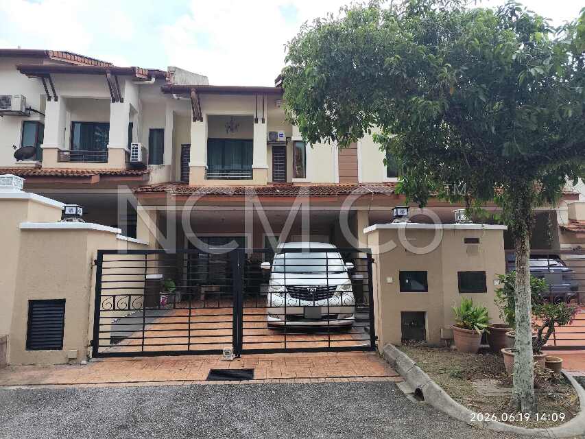 2.5 Storey Terrace House, Intermediate
