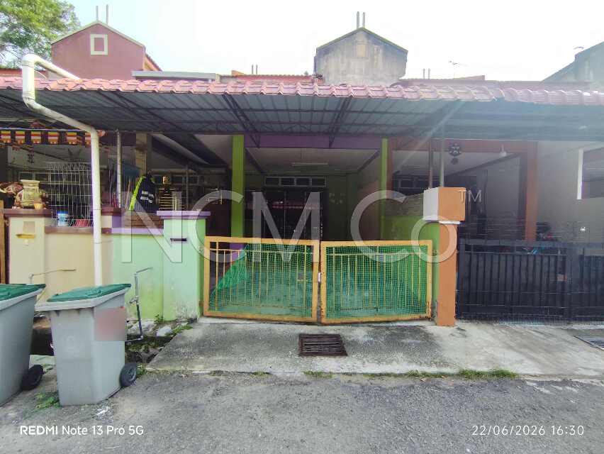 2 Storey Terrace House, Intermediate