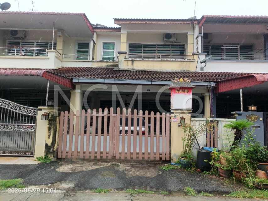 2 Storey Terrace House, Intermediate