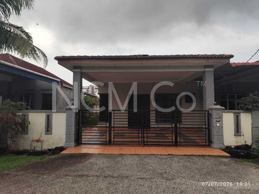 1 Storey Semi Detached House