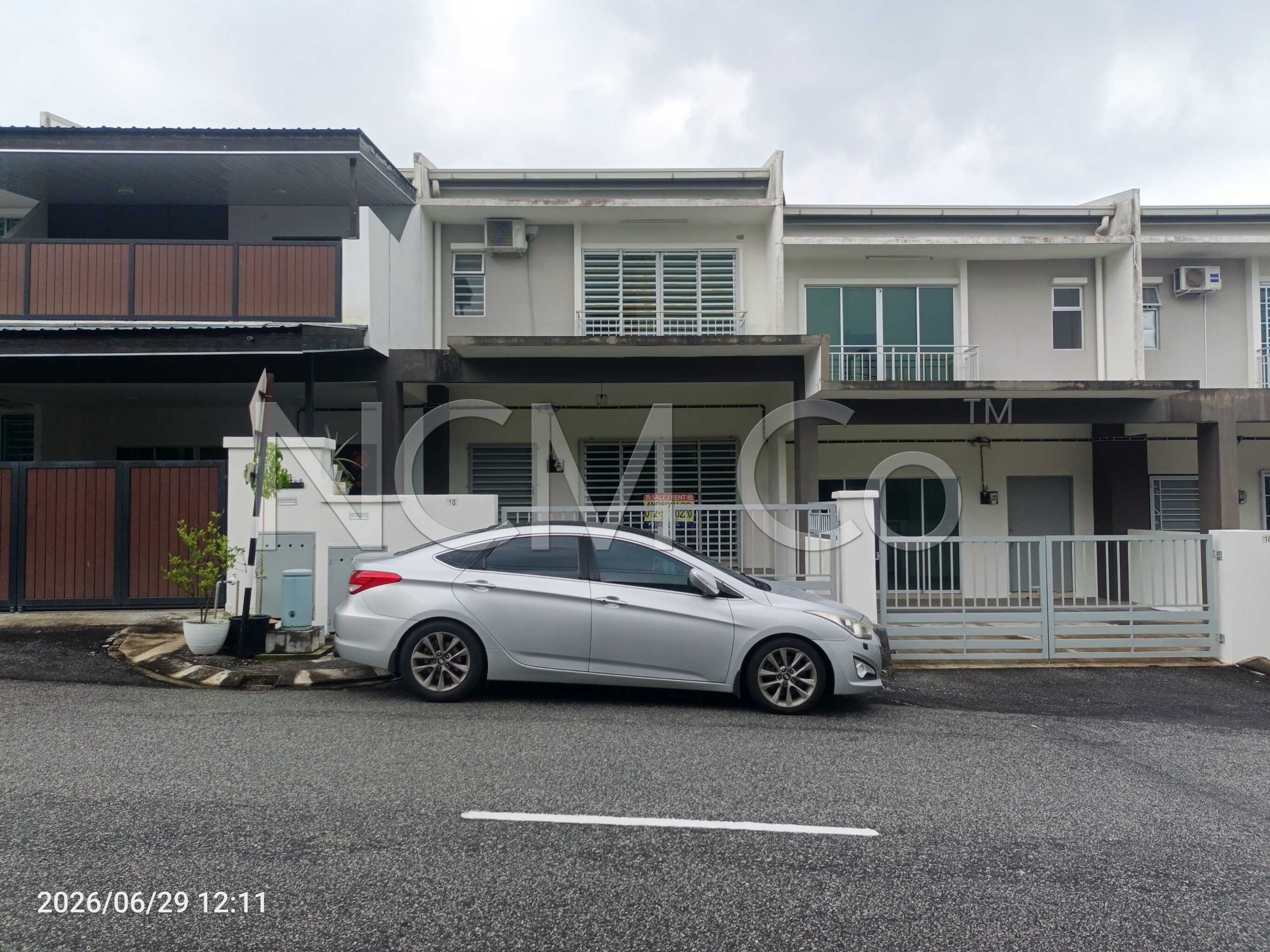 2 Storey Cluster Terrace House, Intermediate
