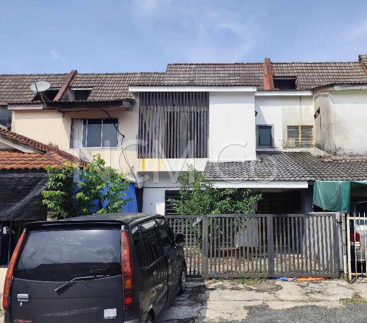 2 Storey Terrace House, Intermediate