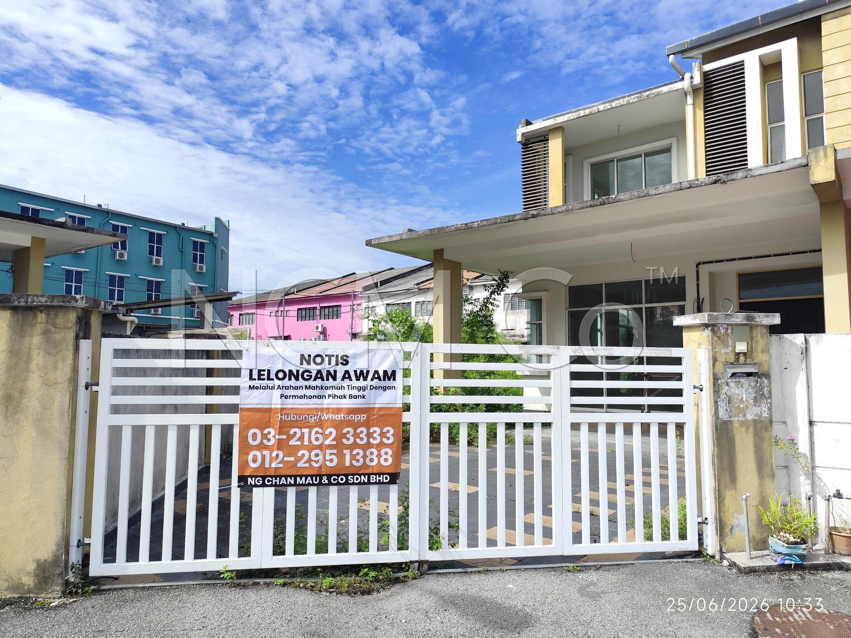 2 Storey Terrace House With Extra Land, Intermediate