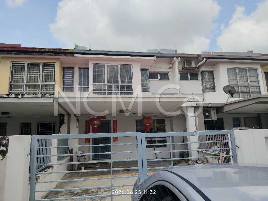 2 Storey Terrace House, Intermediate