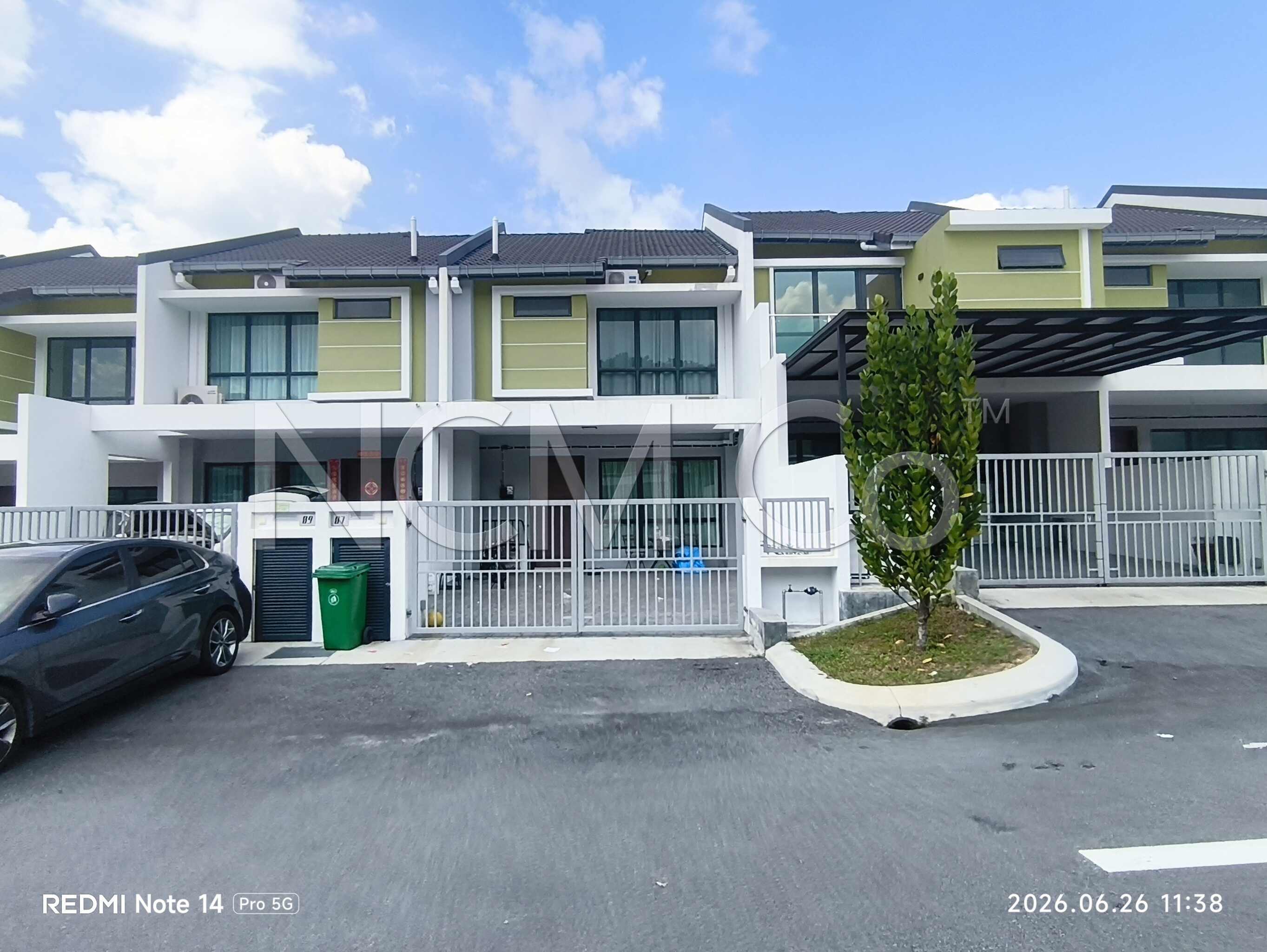 2 Storey Terrace House, Intermediate