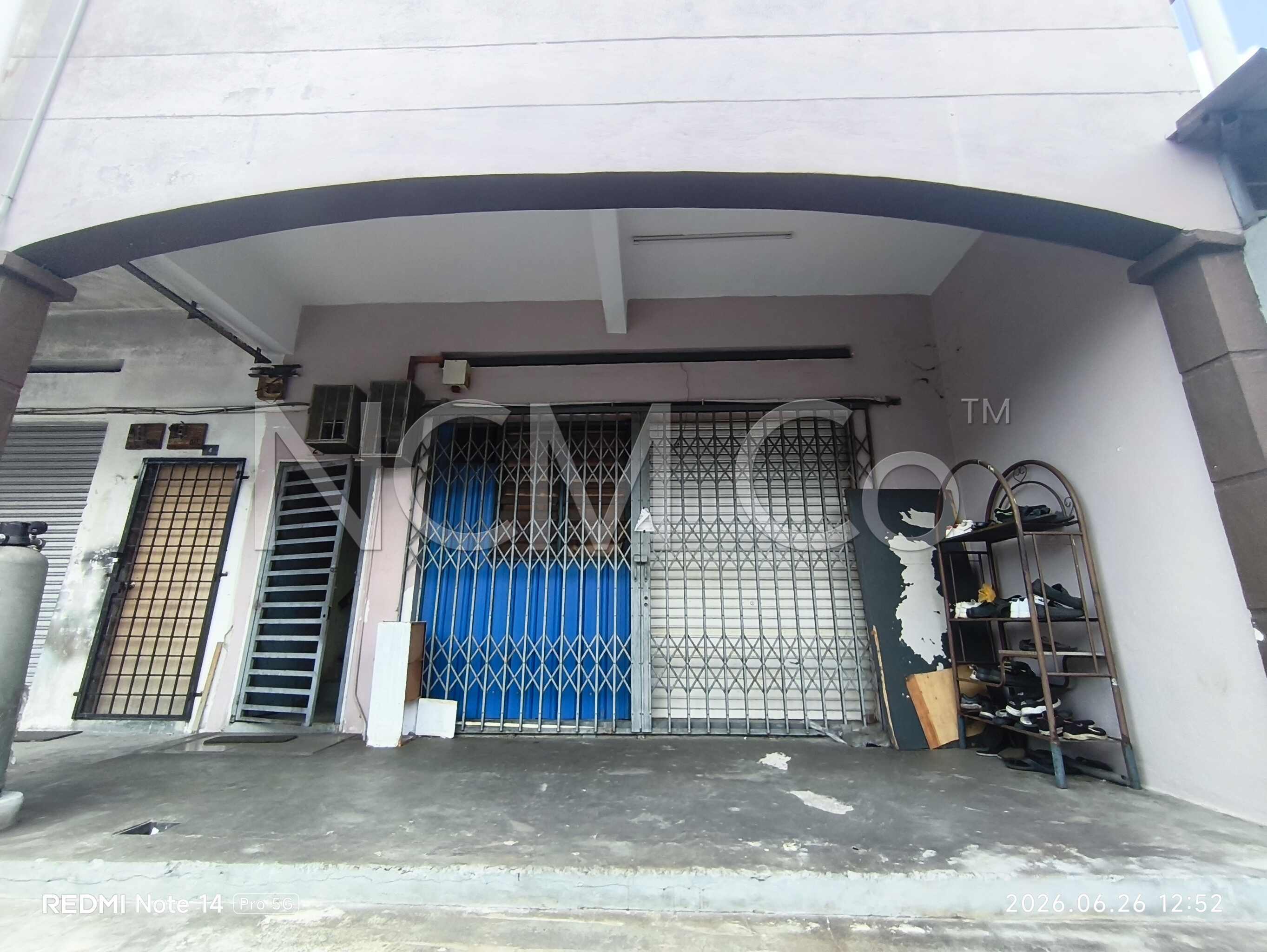 2 Storey Shop Office, Corner Lot, Renovated