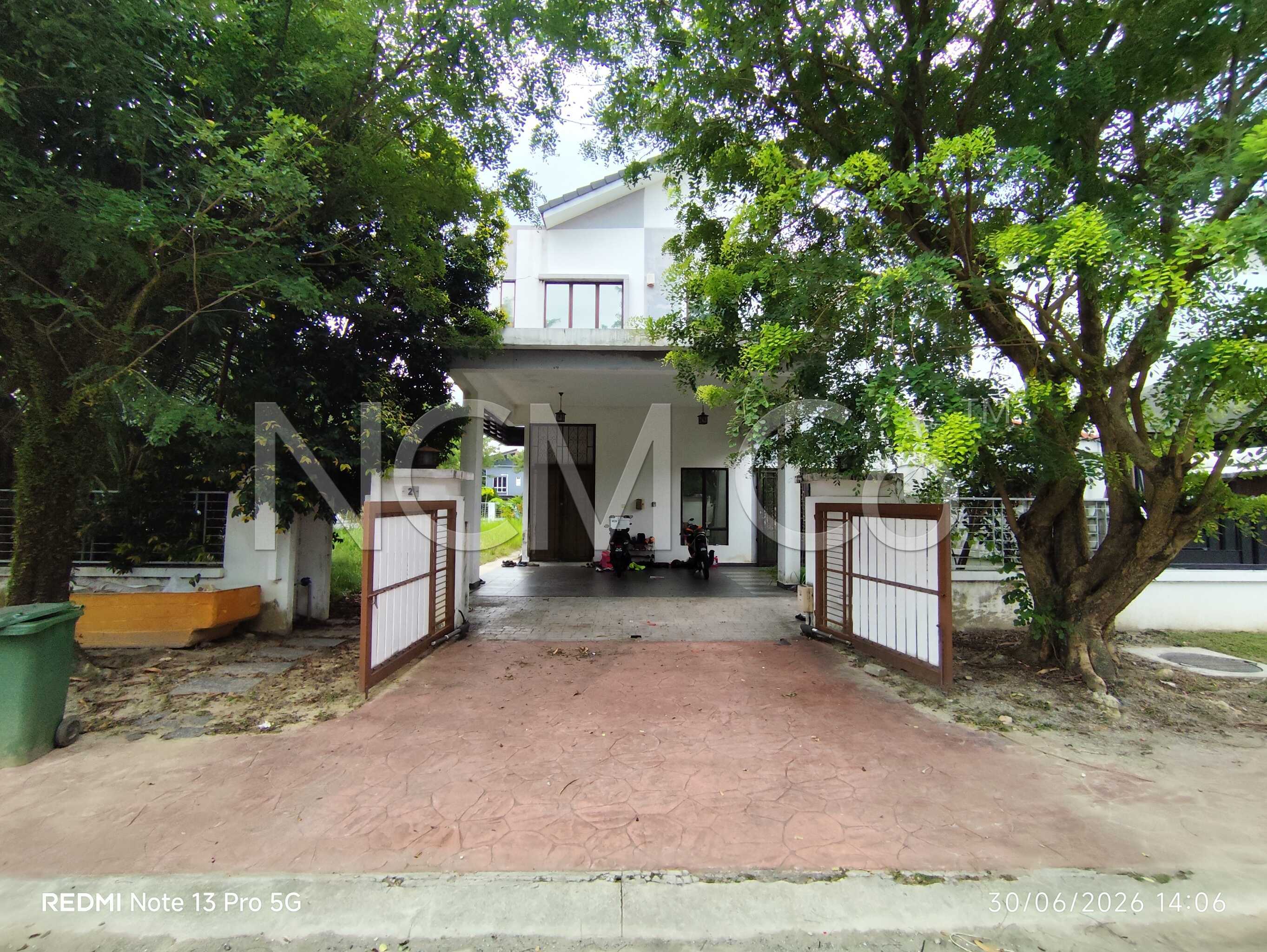 2 Storey Semi Detached House, Corner Lot