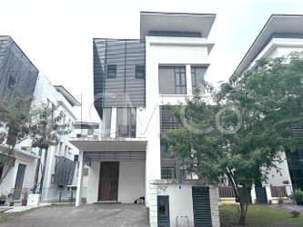 3.5 Storey Bungalow House
