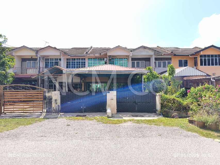 2 Storey Terrace House, Intermediate, Renovated