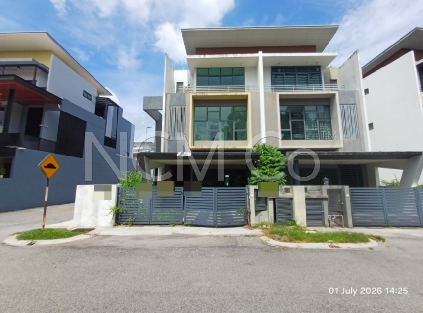 3 Storey Terrace House, End Lot
