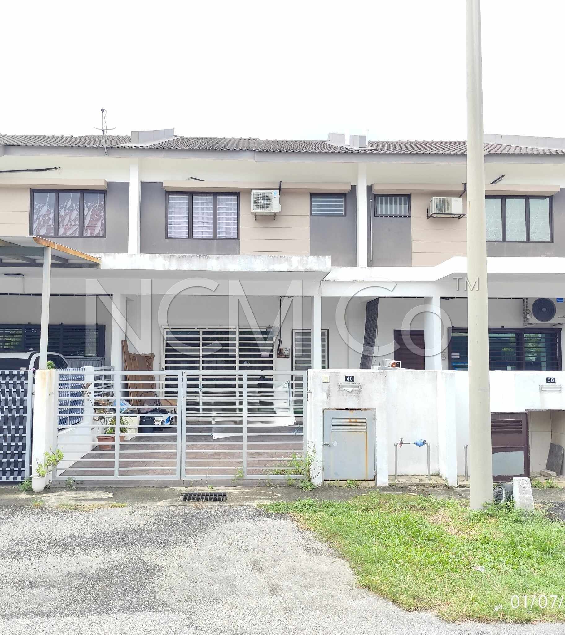 2 Storey Terrace House, Intermediate
