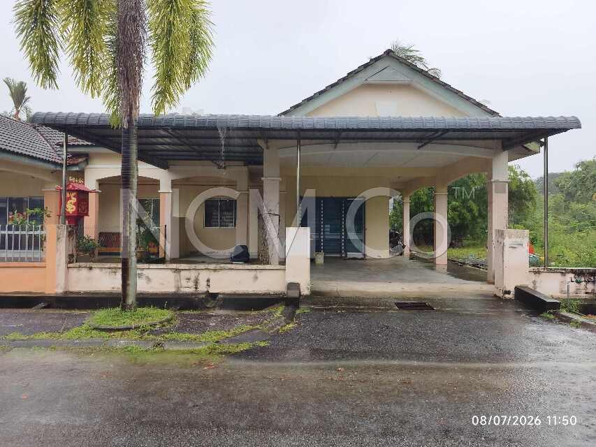 1 Storey Semi Detached House
