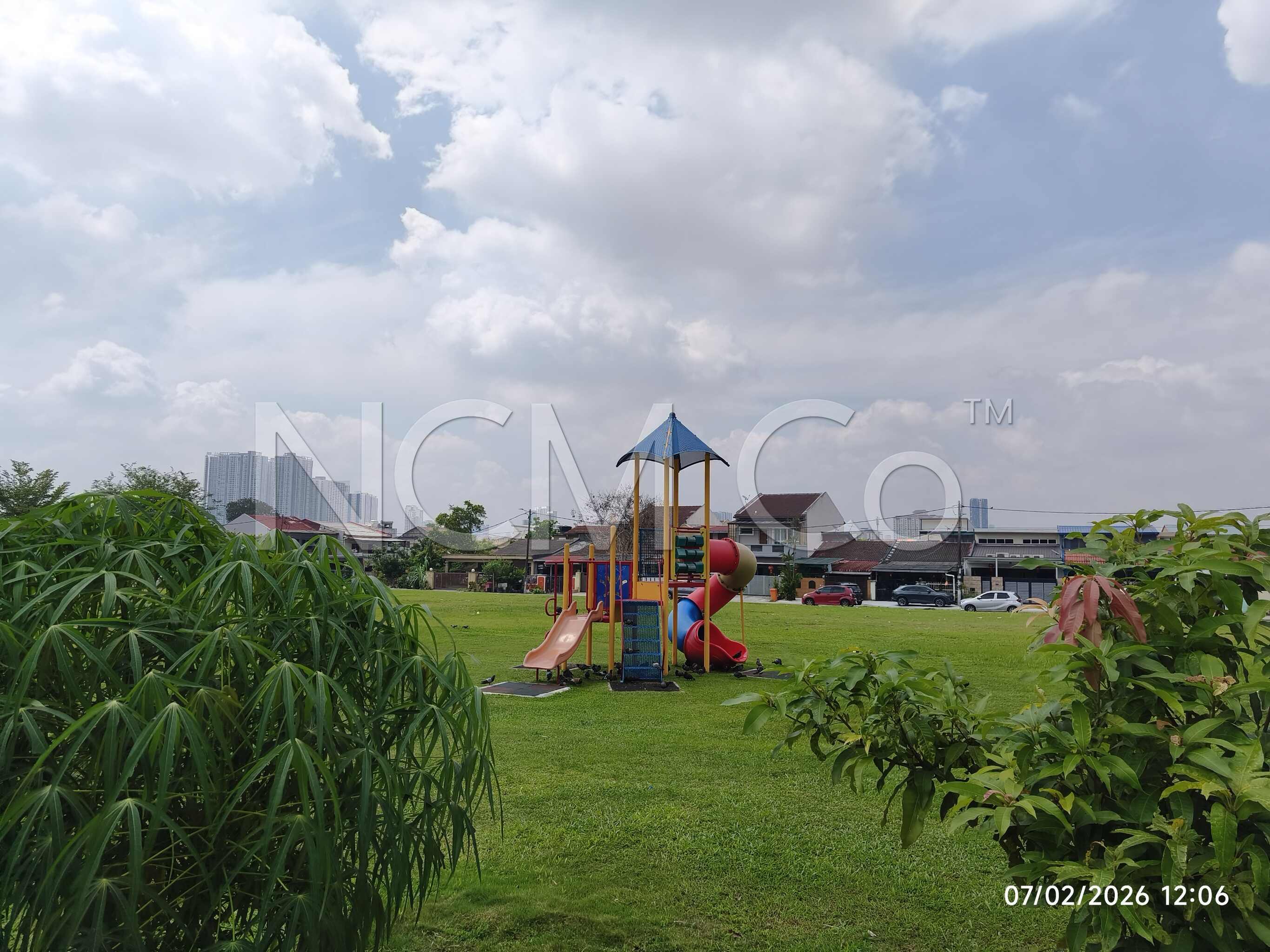 1 Storey Terrace House, Intermediate