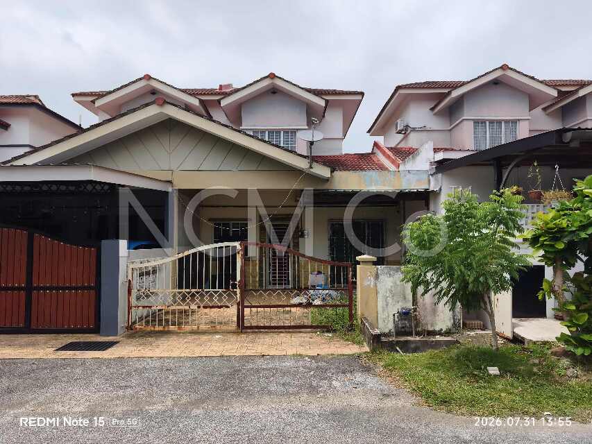1.5 Storey Terrace House, Intermediate