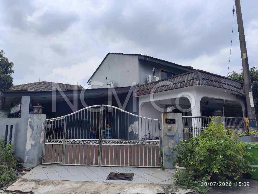 2 Storey Terrace House, Corner Lot, Renovated