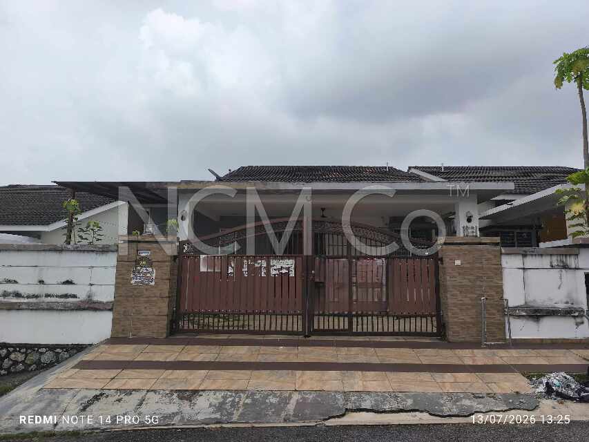 1 Storey Semi Detached House