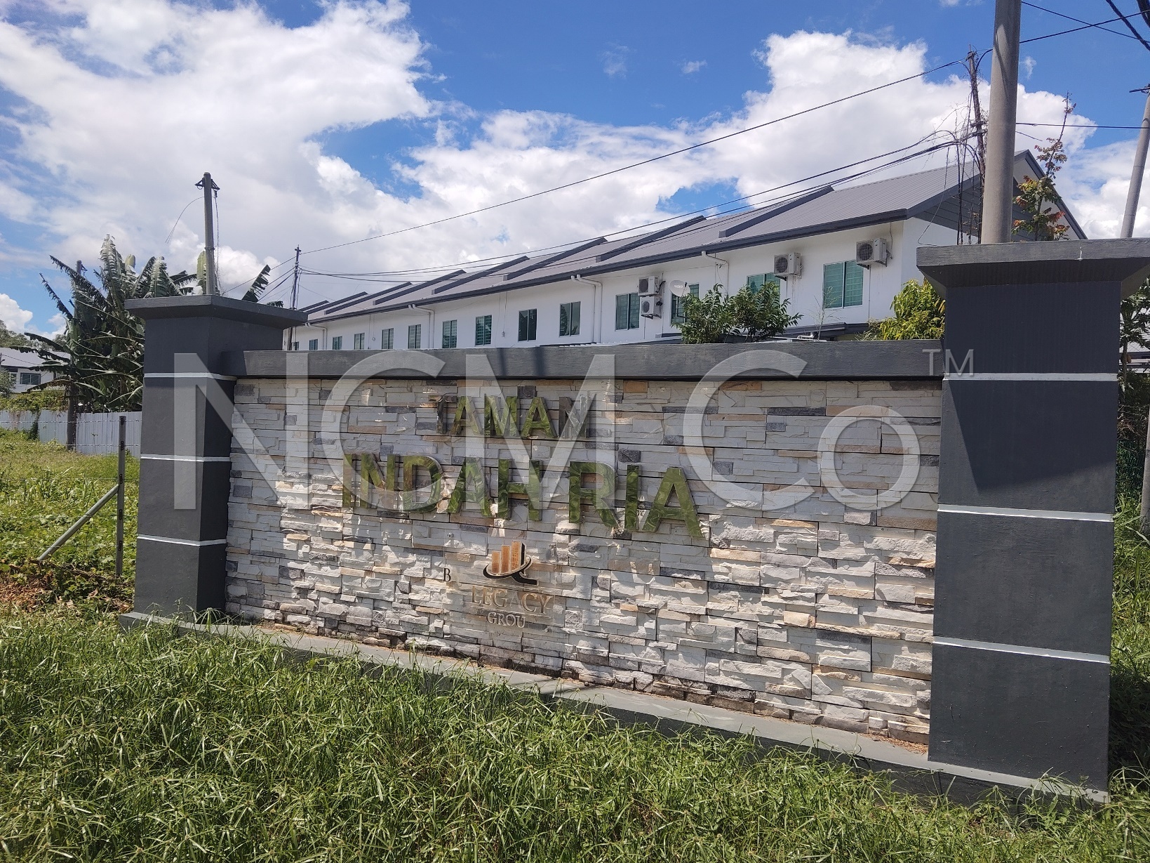 2 Storey Terrace House, Intermediate