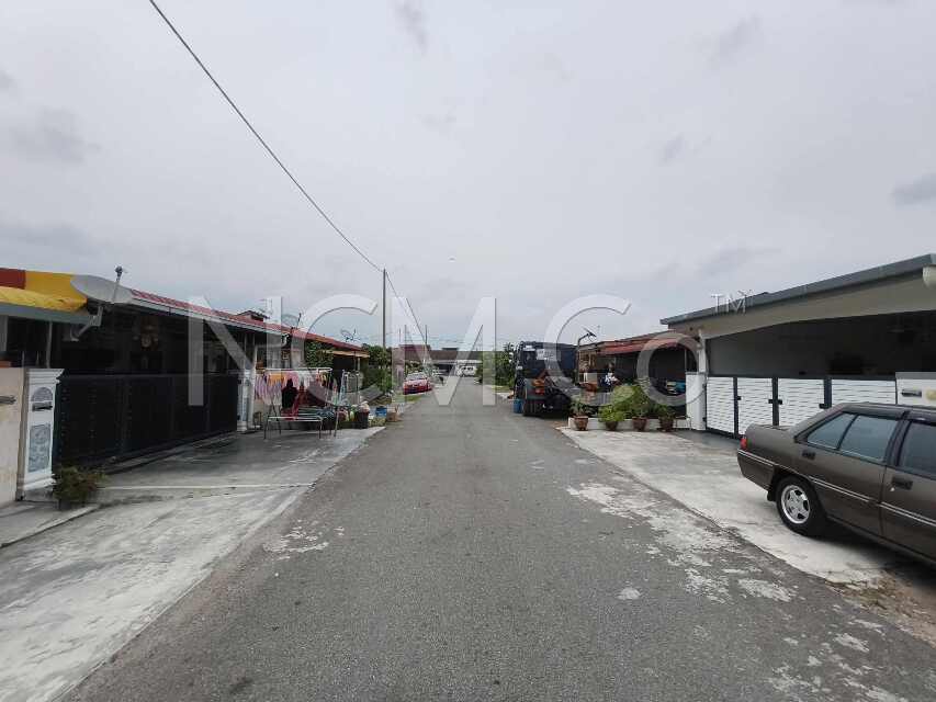 1 Storey Terrace House, Intermediate