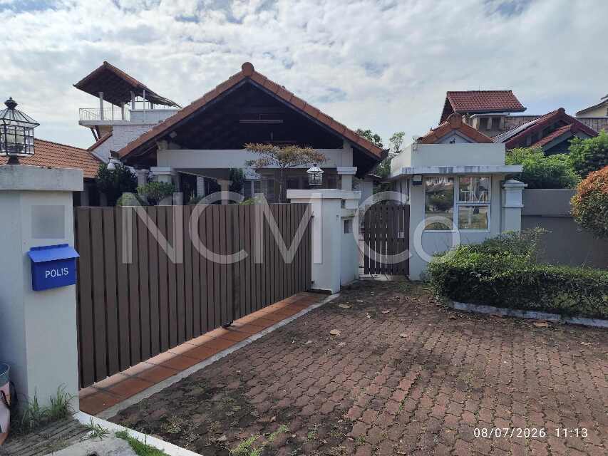 2 Storey Bungalow